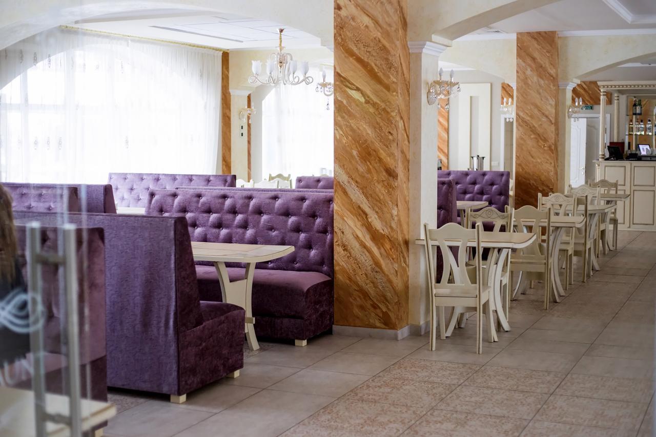 Kasimir Hotel Rooms Bukovel Bagian luar foto
