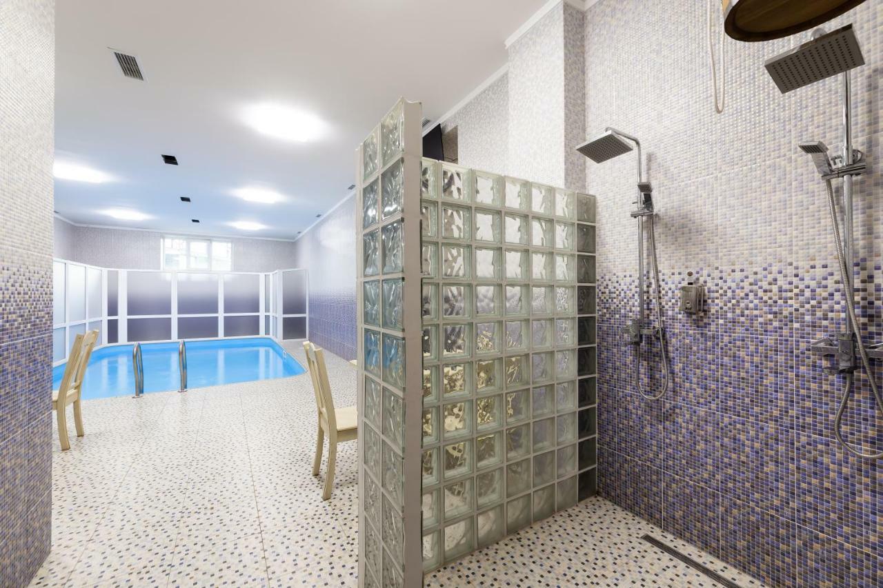 Kasimir Hotel Rooms Bukovel Bagian luar foto