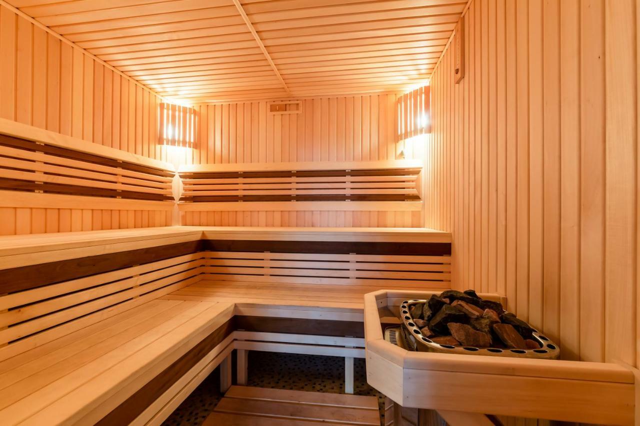 Kasimir Hotel Rooms Bukovel Bagian luar foto